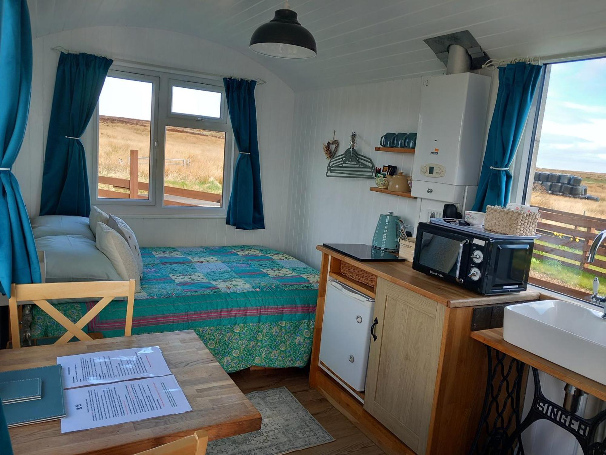 Hillside Camping Pods And Shepherd'S Hut 윅 외부 사진
